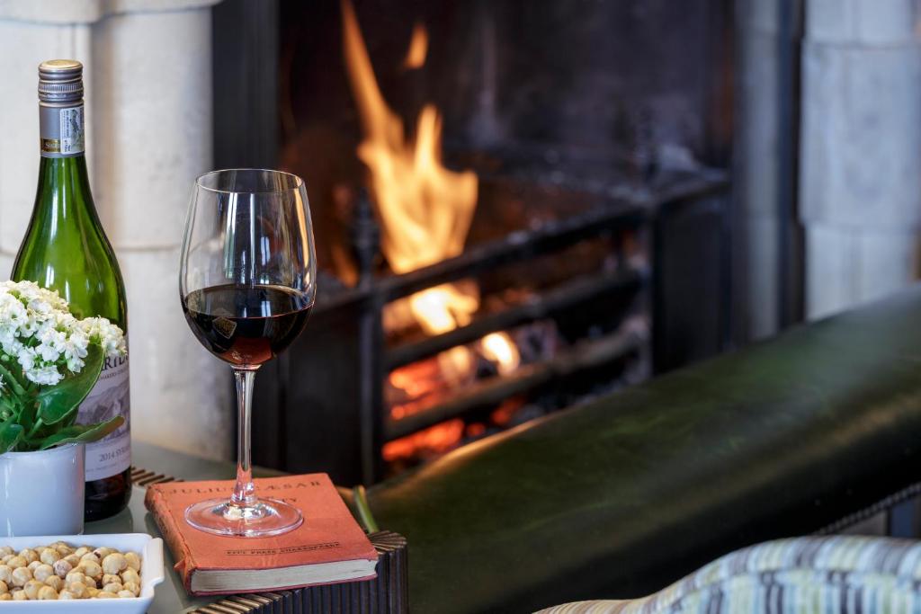 bowood-hotel-spa-and-golf-resort-spa-hotels-bath-6 Bowood Hotel, Spa, and Golf Resort Wine