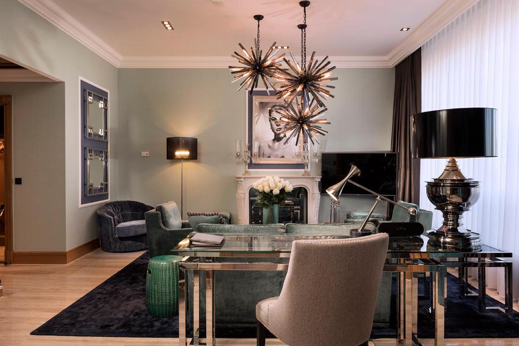 hotel-palace-berlin-spa-hotels-berlin-7 Hotel Palace Berlin spa hotels indoor 4