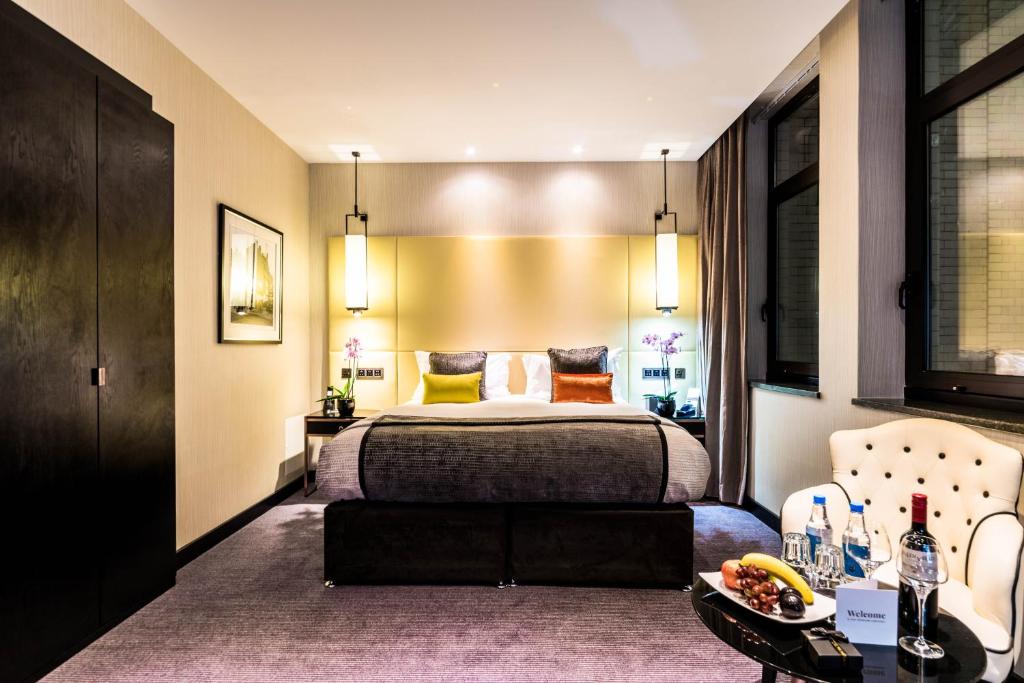 montcalm-royal-london-house-spa-hotels-london-5 Montcalm Royal London House Hotel Spa Room