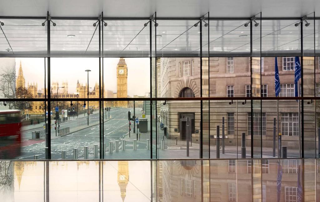 park-plaza-westminster-bridge-london-spa-hotels-london-5 Park Plaza Westminster Bridge London Spa Hotel Hall