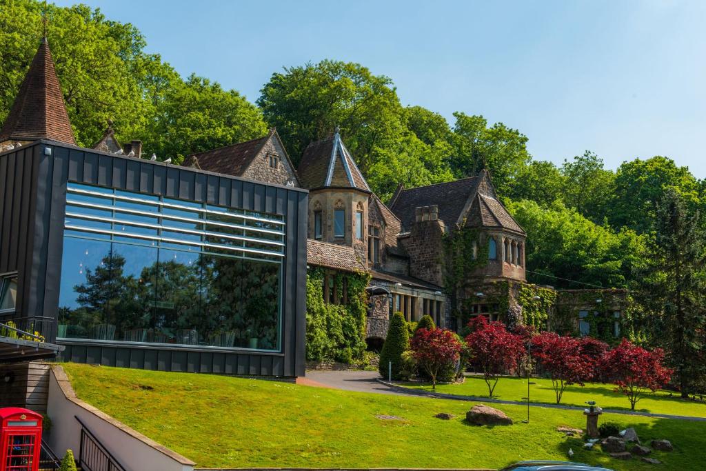 doubletree-by-hilton-bristol-south-cadbury-house-spa-hotels-somerset-4 DoubleTree by Hilton Bristol South - Cadbury House Outdoor