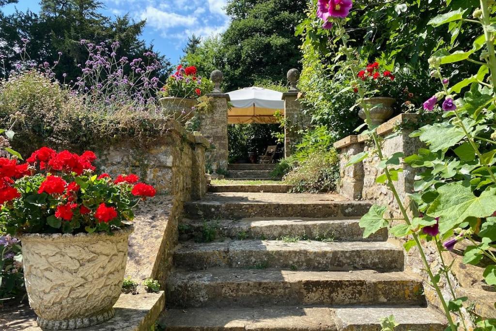 historic-elizabethan-manor-in-south-somerset-spa-hotels-somerset-8 Historic Elizabethan Manor in South Somerset Outdoor