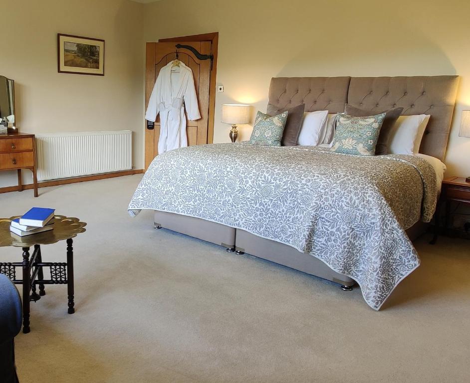 luxury-bed-and-breakfast-at-bossington-hall-in-exmoor-somerset-spa-hotels-somerset-4 Luxury Bed And Breakfast at Bossington Hall in Exmoor, Somerset Room