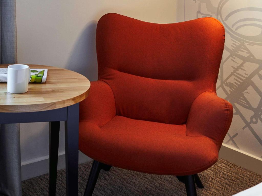 mercure-birmingham-west-hotel-spa-hotels-midlands6 Mercure Birmingham West Hotel TV