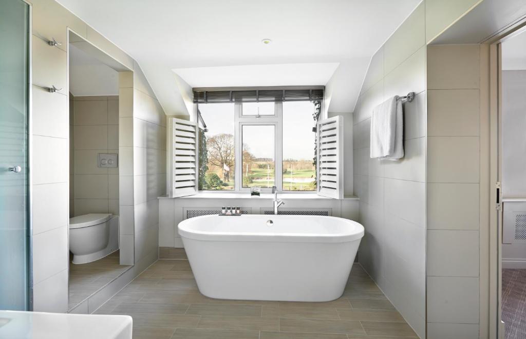 the-belfry-hotel-resort-spa-hotels-midlands-1 The Belfry Hotel & Resort Bath